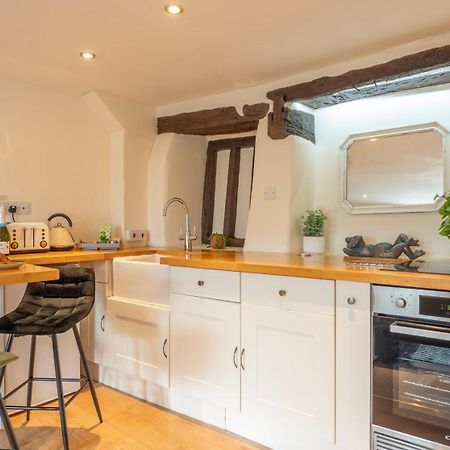 Wee Toad Hole Heart Of Kendal - Cottage Sleeps 4-6 - Dogs Welcome 외부 사진