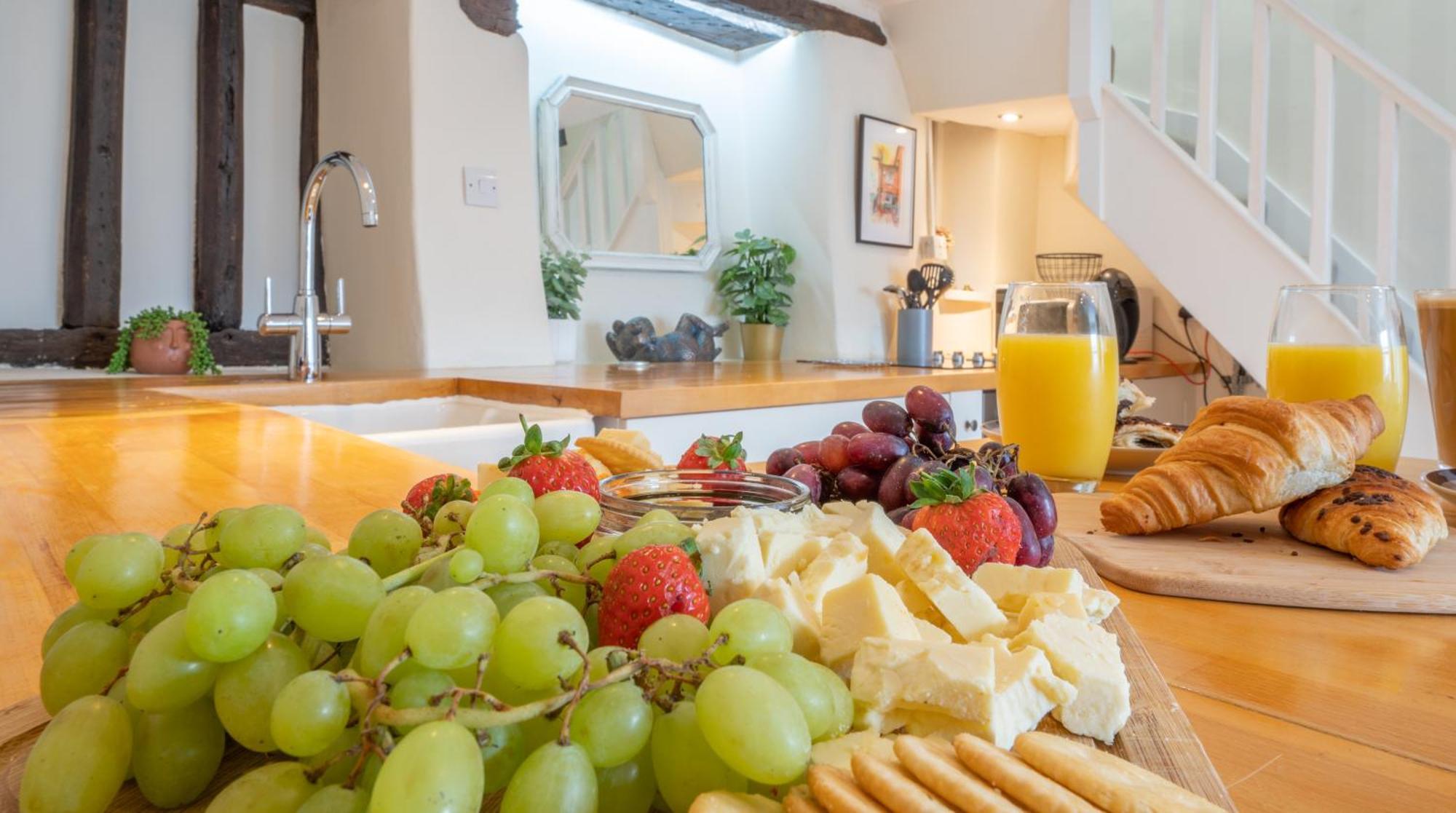 Wee Toad Hole Heart Of Kendal - Cottage Sleeps 4-6 - Dogs Welcome 외부 사진