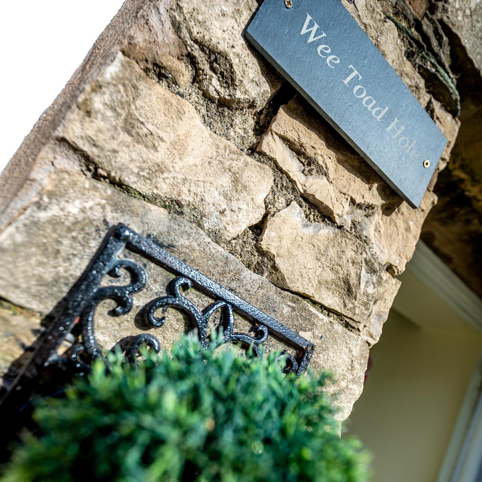 Wee Toad Hole Heart Of Kendal - Cottage Sleeps 4-6 - Dogs Welcome 외부 사진